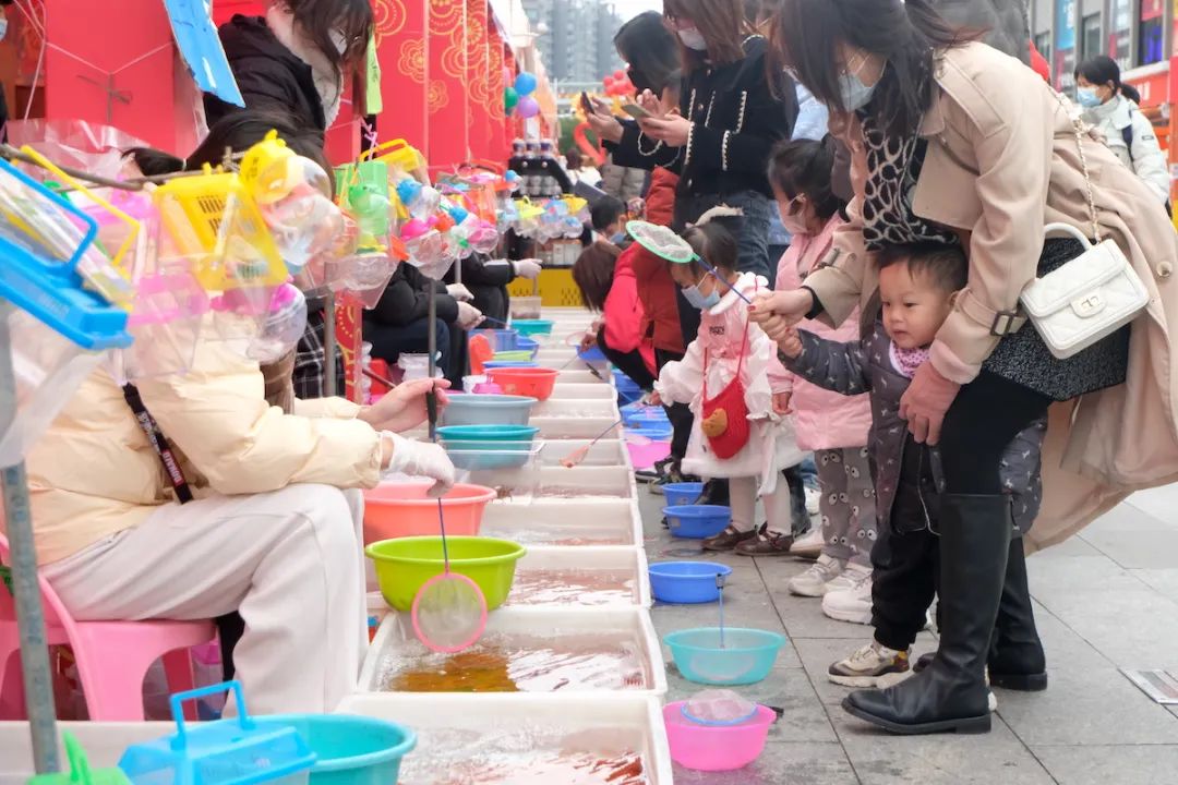 微信分付提现几个点到账 微信分付提现，几个点手续费？到账时间揭秘！